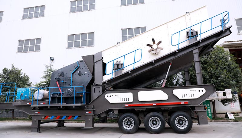 Mobile Crushing and Screening Plant